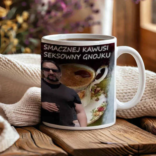 KUB330ABSK2 -002 Kubek SMACZNEJ KAWUSI SEKSOWNY GNOJKU na prezent śmieszny 330 ml